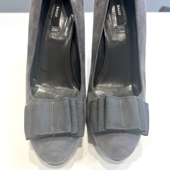 Bally Grey Suede Covered Platform Pump 39.5 - Picture 5 of 7